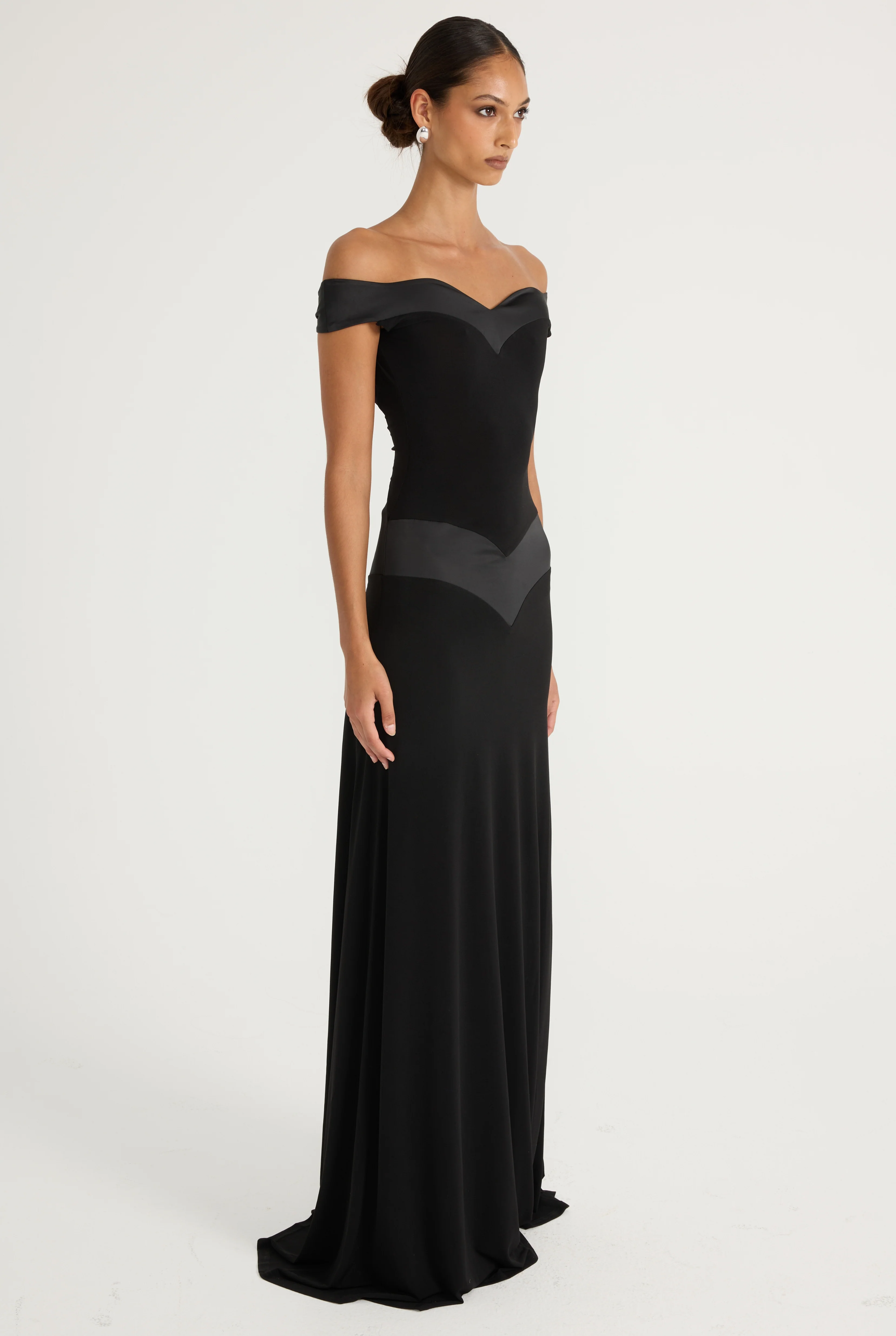 Octavia Gown - Black - Image 6