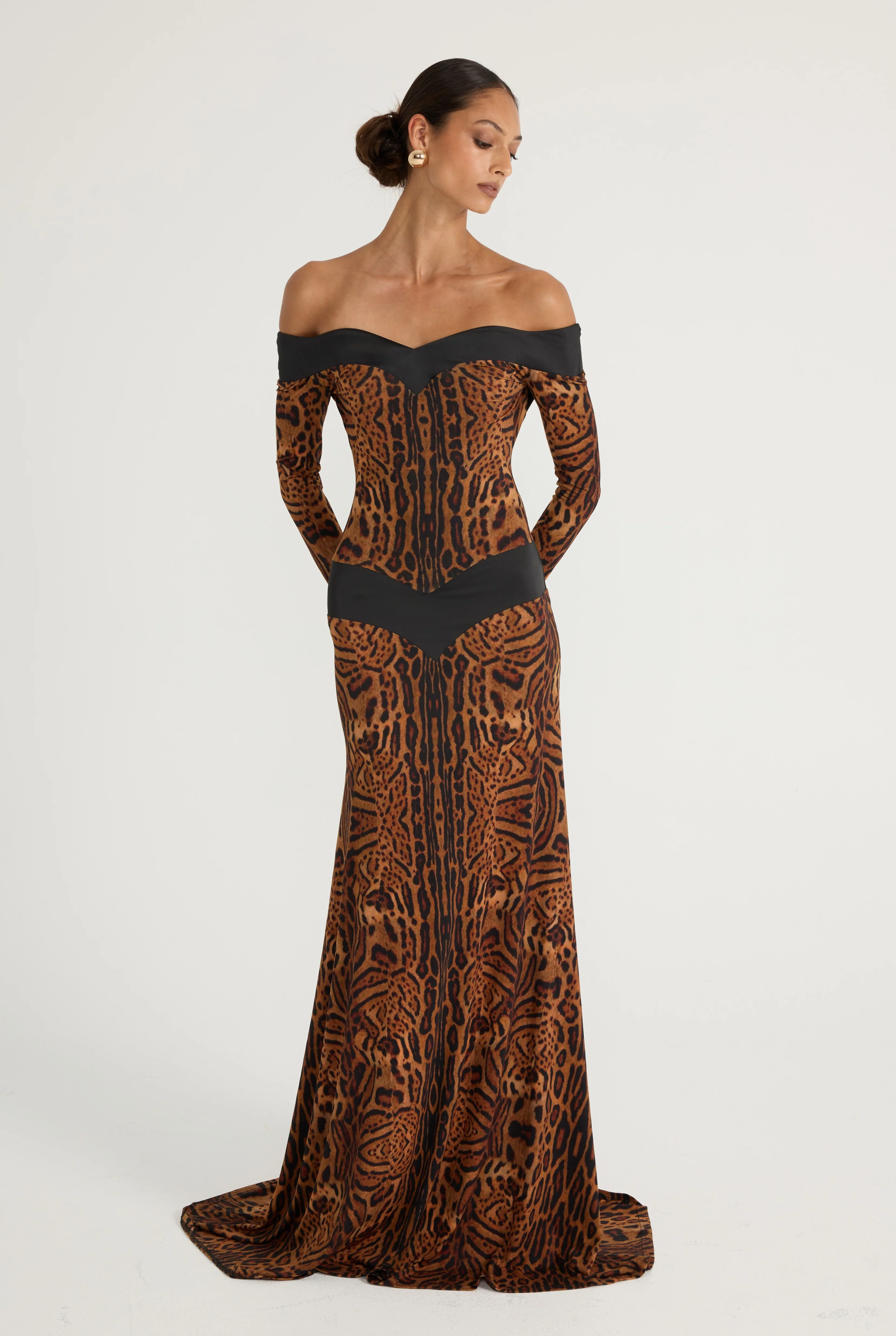 Octavia Long Sleeve Gown - Leopard - Image 3