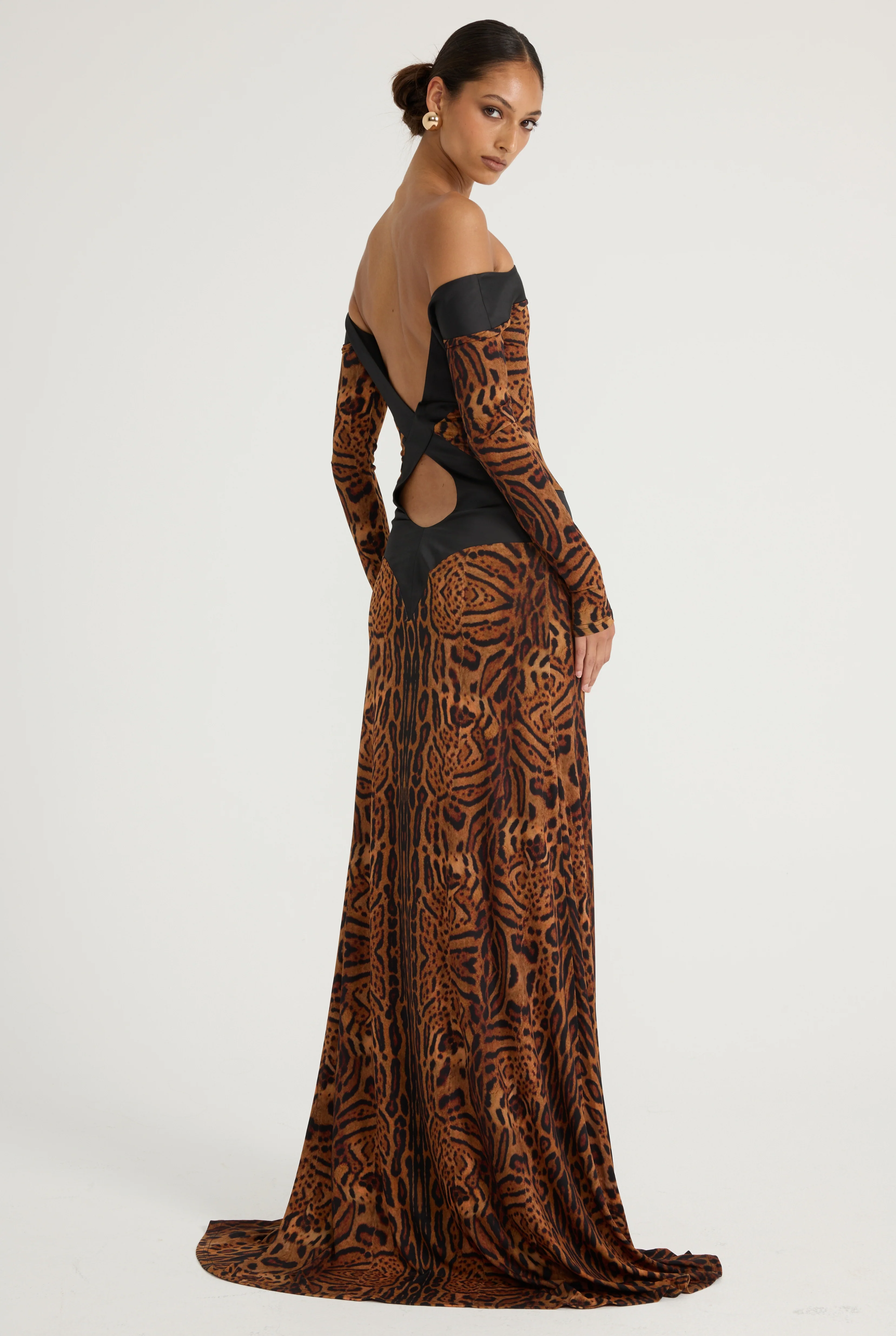 Octavia Long Sleeve Gown - Leopard - Image 5