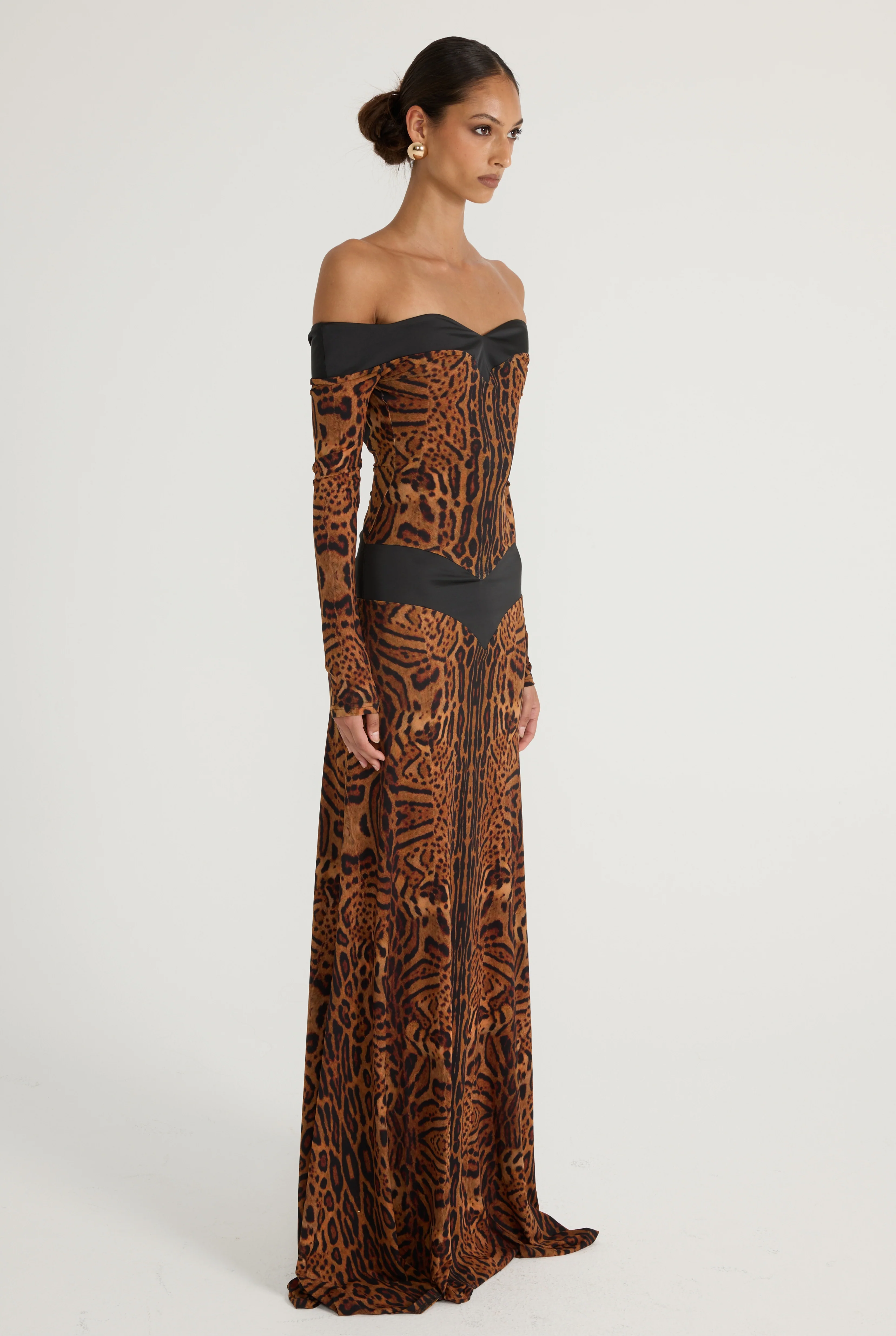 Octavia Long Sleeve Gown - Leopard - Image 6