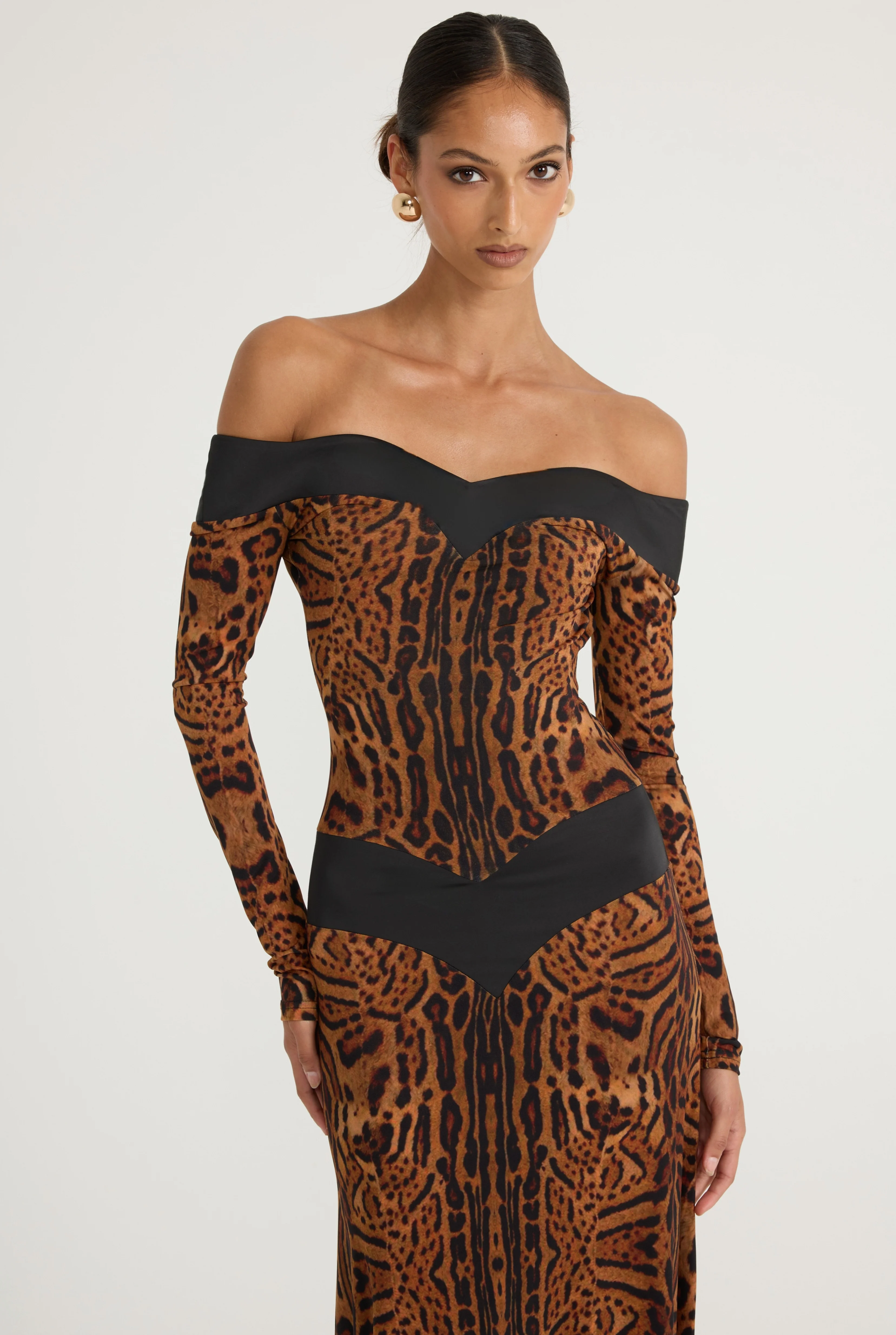 Octavia Long Sleeve Gown - Leopard - Image 7