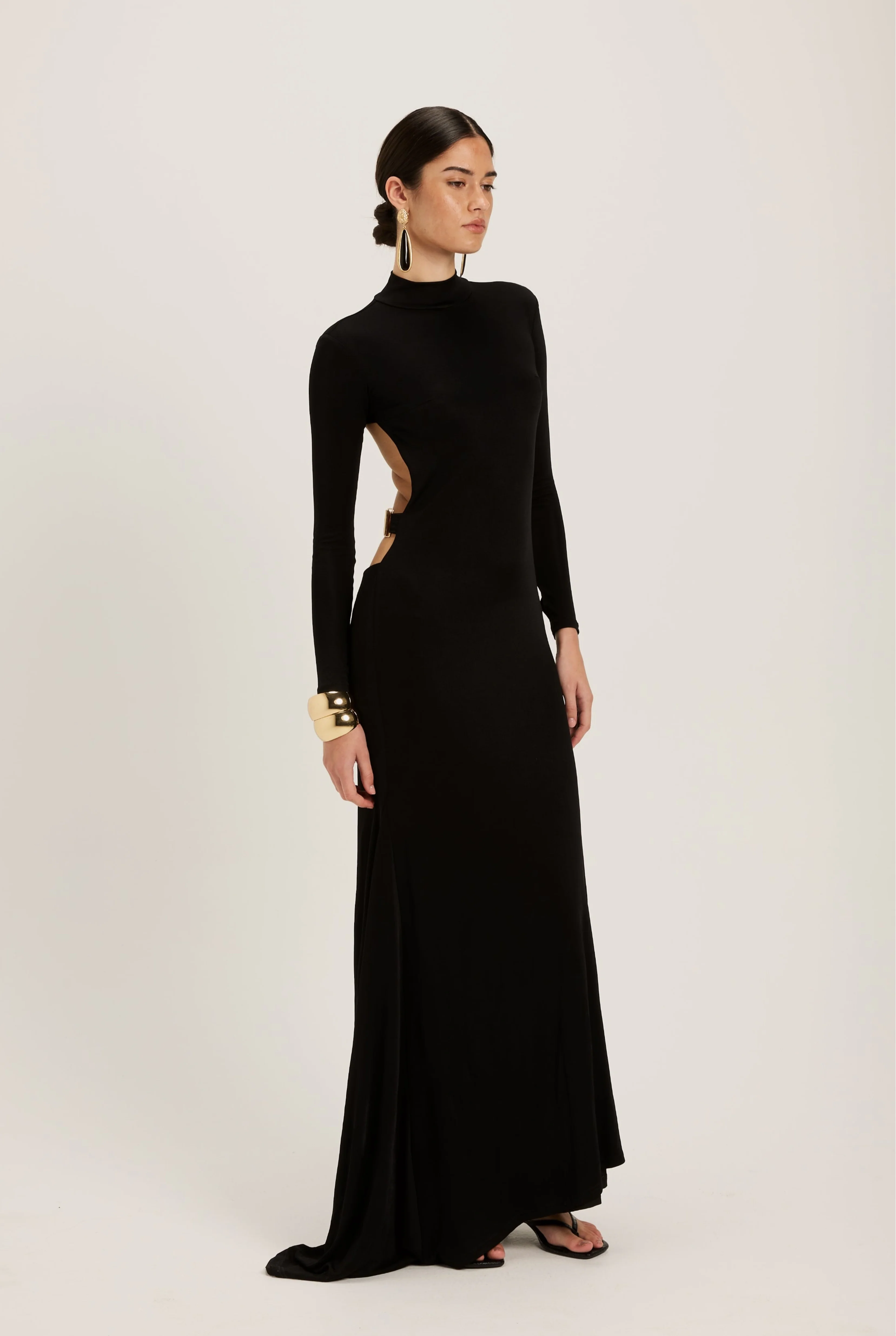 Silvianne Gown - Image 9